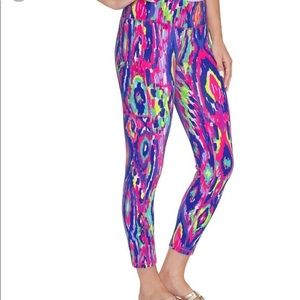 Lilly Pulitzer Luxletic Weekender Legging Capri